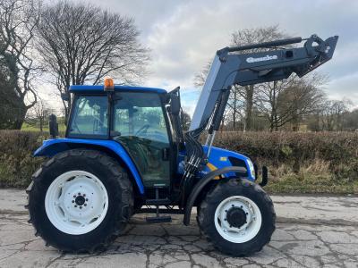 NEW HOLLAND TL100A with Quicke Q45 Loader